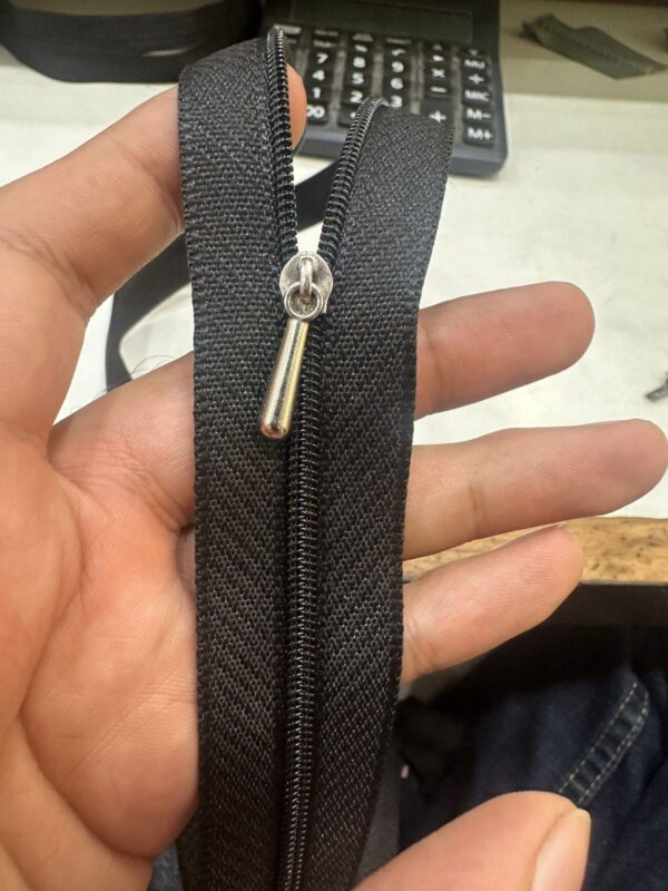 7" zipper with slider - Image 3